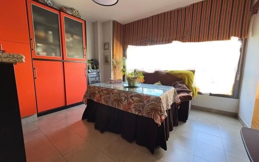 Vivienda en Valdeolleros con Piscina