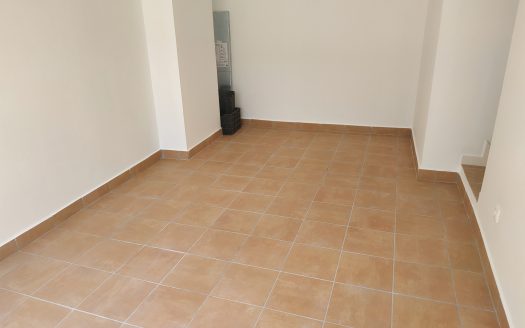 🏡 CASA ADOSADA TOTALMENTE REFORMADA CON GARAJE, PATIO Y TERRAZA