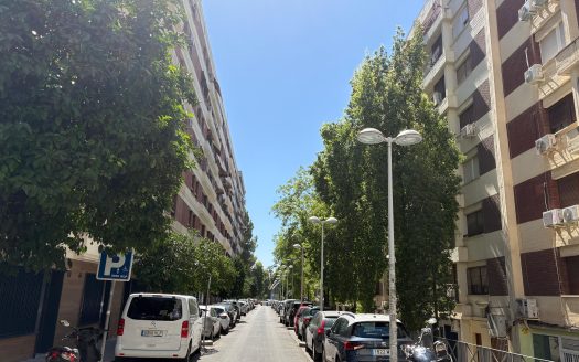 VIVIENDA DE 3 DORMITORIOS JUNTO A PASEO DE LA VICTORIA – CÓRDOBA